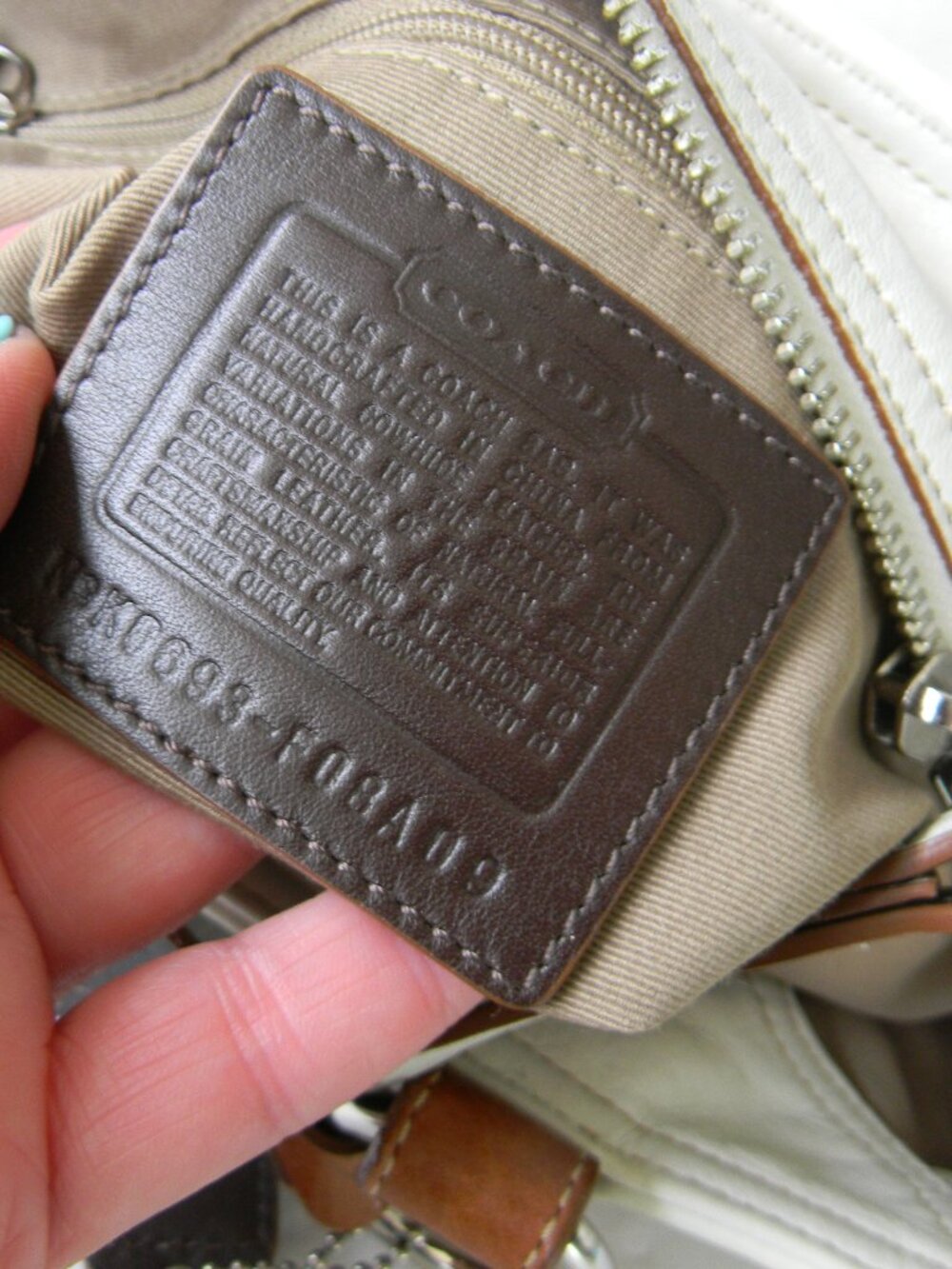 COACH Soho White&Tan Leather Buckle DOUBLE POCKET Bag F08A09 Y2K - Picture 8 of 8
